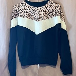 Animal print | white & black sweatshirt 🐆